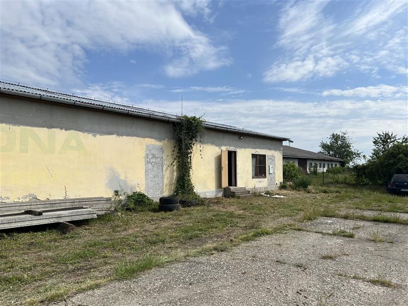 Dobrovoľná dražba: Pozemok (zastavaná plocha)