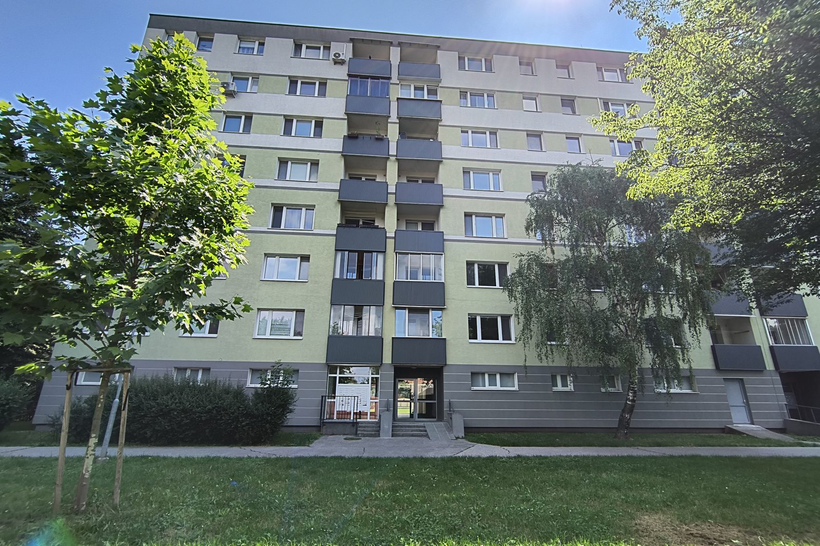 Dobrovoľná dražba: Byt (4 izbový)