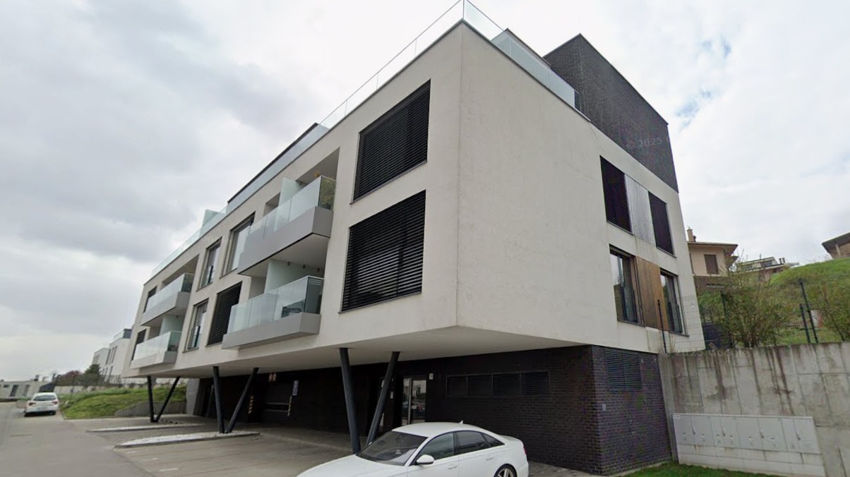 Dobrovoľná dražba: Byt (5 izbový)