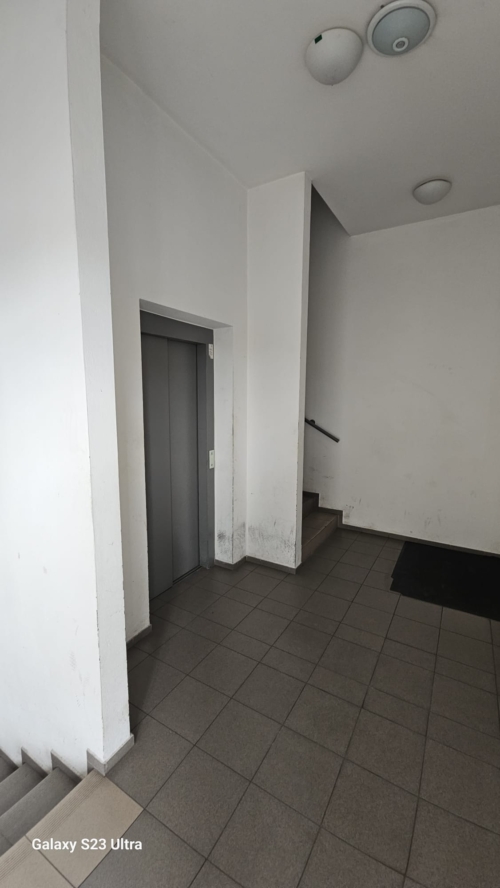 Dobrovoľná dražba: Byt (1-izbový) — fotografia 6