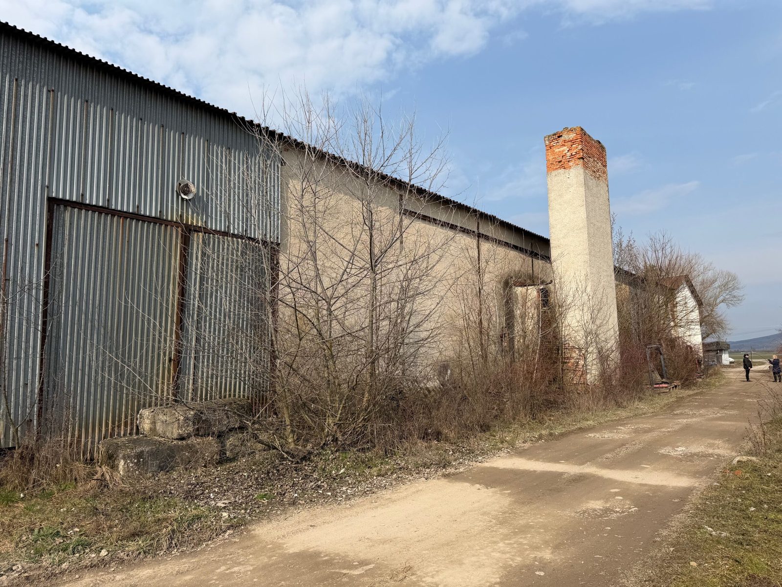 Dobrovoľná dražba: Komerčný objekt (administratívna budova) — fotografia 12