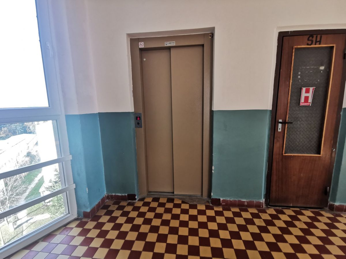 Dobrovoľná dražba: Byt (3 izbový) — fotografia 4
