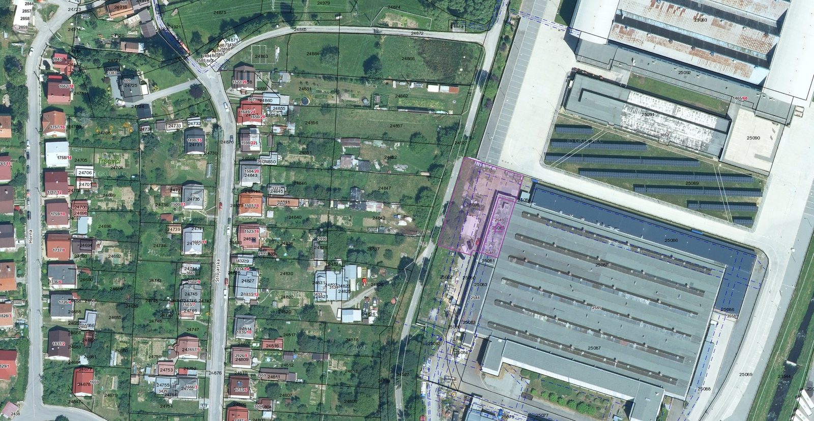 Dobrovoľná dražba: Pozemok (zastavaná plocha)