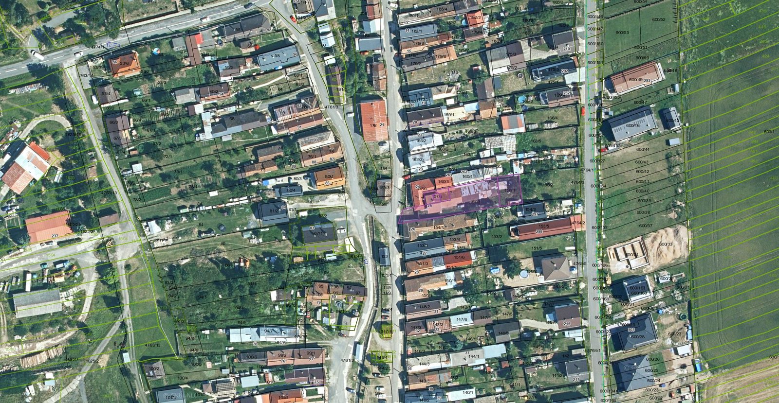 Konkurzné ponukové konanie: Pozemok (zastavané plochy a nádvoria)